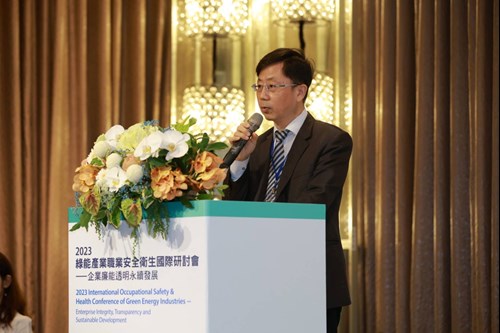 Rong-Sung Chuang, Director-General of Agency Against Corruption, Ministry of Justice shared the topic of green energy industrial integrity, transparency and sustainable development of the green energy industries, to improve the occupational safety and health management in the industry, and to enhance the competitiveness of enterprises.